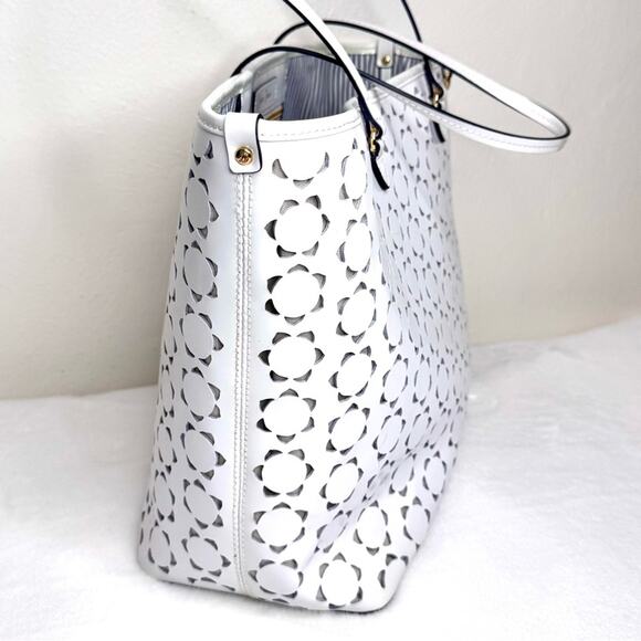 Draper James Peabody Perforated Tote Bag White Shopping Traveling Beach - Picture 2 of 10